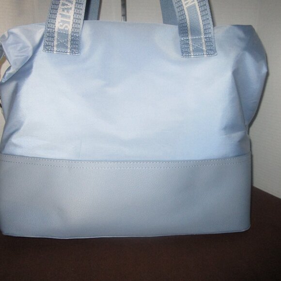NWT - Steve Madden Gym Bag/Weekender - Picture 9 of 12